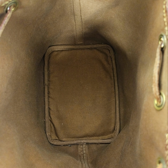 Louis Vuitton Noe Bucket Bag in Monogram Canvas and Leather - Picture 13 of 15